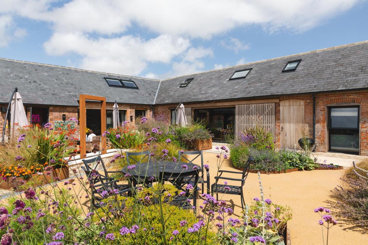 Villa The Farm At Avebury Marlborough Esterno foto